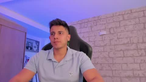 Snapshot of ashton_coleman_ chatting on May 16, 2026, 4:09 am my name real is camilo online show from May 16, 2026, 4:09 am