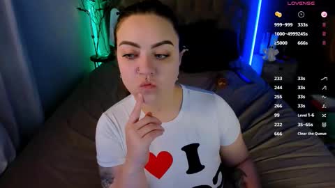 Your girlfriend online show from October 18, 2025, 11:38 pm