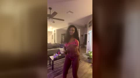 ashtynmartyn online show from April 22, 2026, 6:16 am