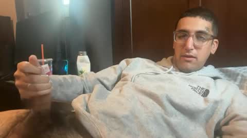 Snapshot of ashur_06 chatting on June 14, 2026, 7:05 pm ashur_06 online show from June 14, 2026, 7:05 pm