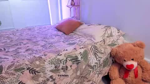 MyaFontaine online show from December 14, 2025, 4:01 pm