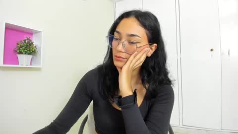 Camila online show from February 21, 2025, 1:00 pm