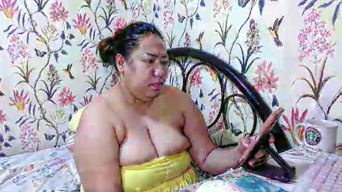 Asian Bigboobs20 online show from October 13, 2025, 5:35 pm