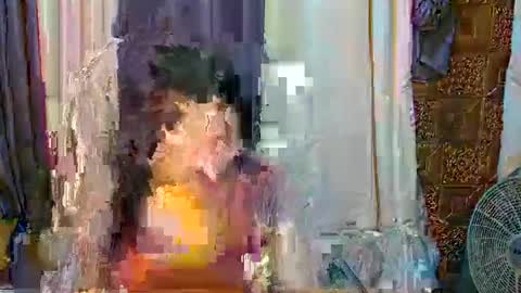 Snapshot of asian_boy_ralph143 chatting on April 14, 2026, 6:52 am ELLE dont forget to follow and thumbs up online show from April 14, 2026, 6:52 am