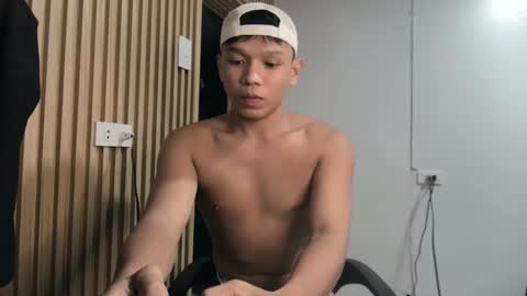 Snapshot of asian_calid22xx chatting on June 6, 2026, 12:27 am asian_calid22xx online show from June 6, 2026, 12:27 am