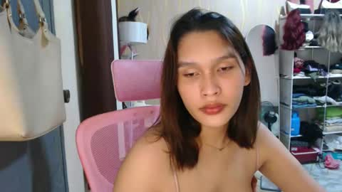 Snapshot of asian_glamm chatting on October 16, 2025, 8:37 am ANITA online show from October 16, 2025, 8:37 am