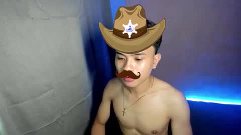 asian_paulox online show from November 28, 2025, 2:31 pm