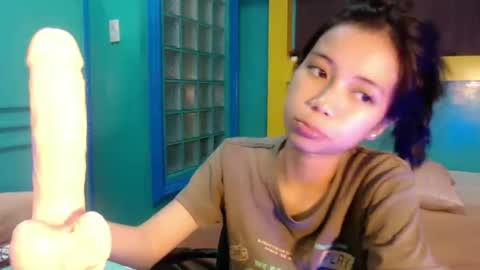asian_slade online show from May 8, 2026, 4:12 pm