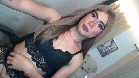 asian_ulysses online show from November 5, 2025, 11:54 am