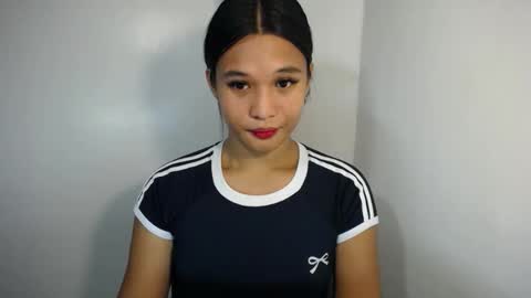 Snapshot of asian_yannie chatting on April 23, 2026, 5:26 pm Yan online show from April 23, 2026, 5:26 pm