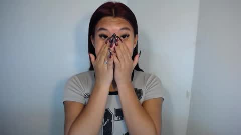 Snapshot of asian_yannie chatting on May 19, 2026, 5:52 pm Yan online show from May 19, 2026, 5:52 pm