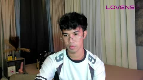Snapshot of asiancum_peter chatting on June 6, 2026, 2:49 am asiancum_peter online show from June 6, 2026, 2:49 am
