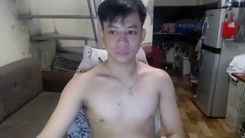 asiandreamboyx online show from February 1, 2025, 4:14 am