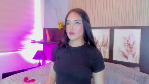 asiangirl_as online show from April 14, 2026, 5:52 pm