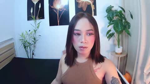 asiantopfucker02 online show from October 13, 2025, 4:51 pm