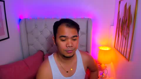 Snapshot of asianzero chatting on February 2, 2025, 8:08 pm Zero online show from February 2, 2025, 8:08 pm