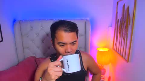 Snapshot of asianzero chatting on February 8, 2025, 7:04 am Zero online show from February 8, 2025, 7:04 am