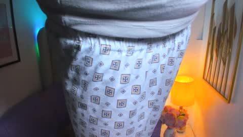 Snapshot of asianzero chatting on February 26, 2025, 9:37 pm Zero online show from February 26, 2025, 9:37 pm