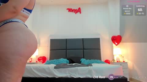  Aslhyn  online show from March 12, 2025, 5:17 pm