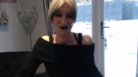 Snapshot of asluttyrose chatting on January 13, 2025, 9:52 am asluttyrose online show from January 13, 2025, 9:52 am