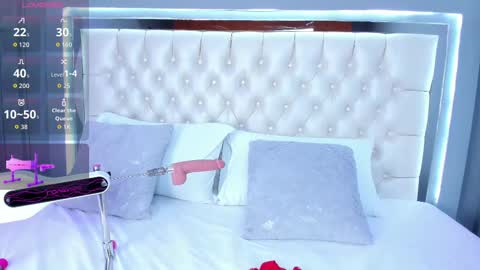 A S L Y   S A N D E R online show from October 11, 2025, 4:22 am