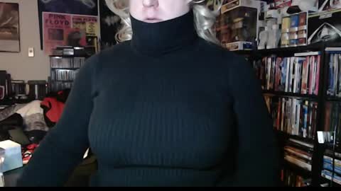 Snapshot of aspen_vale chatting on December 6, 2024, 9:46 pm Aspen Vale online show from December 6, 2024, 9:46 pm