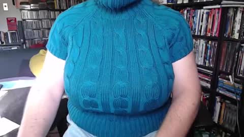 Snapshot of aspen_vale chatting on September 21, 2025, 8:10 pm Aspen Vale online show from September 21, 2025, 8:10 pm