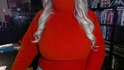 Snapshot of aspen_vale chatting on October 18, 2025, 4:15 am Aspen Vale online show from October 18, 2025, 4:15 am