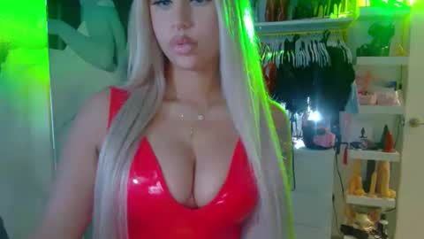 iwantaspen online show from February 25, 2025, 9:46 pm