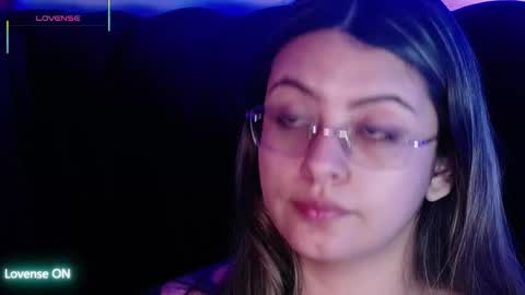   online show from October 15, 2025, 9:04 pm