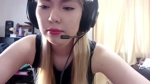 aspynkhatun online show from March 18, 2026, 2:31 pm