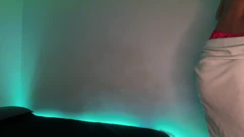 assiavilla1 online show from March 11, 2025, 4:32 am