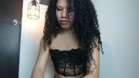 assiavilla1 online show from April 11, 2026, 10:41 am