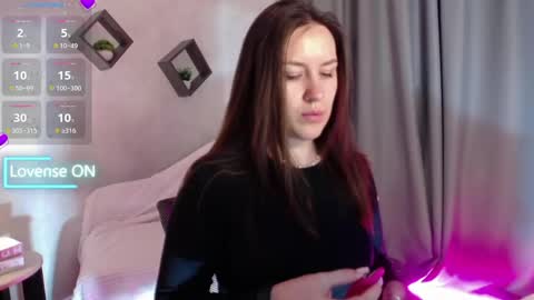 Snapshot of asti_bubbles chatting on May 6, 2026, 1:14 am Asti online show from May 6, 2026, 1:14 am