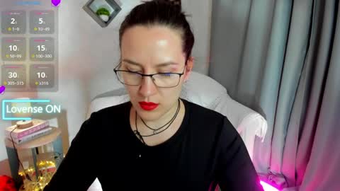 Snapshot of asti_bubbles chatting on May 17, 2026, 7:06 am Asti online show from May 17, 2026, 7:06 am