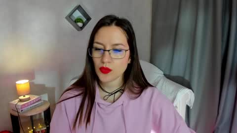 Snapshot of asti_bubbles chatting on May 19, 2026, 1:11 am Asti online show from May 19, 2026, 1:11 am