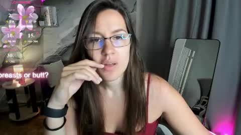 Snapshot of asti_bubbles chatting on June 30, 2026, 1:39 am Asti online show from June 30, 2026, 1:39 am
