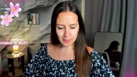 Snapshot of asti_bubbles chatting on July 4, 2026, 1:23 am Asti online show from July 4, 2026, 1:23 am