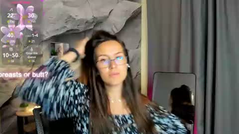 Snapshot of asti_bubbles chatting on July 23, 2026, 1:58 am Asti online show from July 23, 2026, 1:58 am