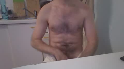 astleitx online show from November 12, 2025, 3:01 pm