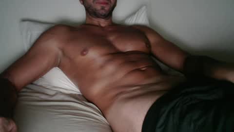 Snapshot of aston0 chatting on July 4, 2026, 8:53 am Aston online show from July 4, 2026, 8:53 am