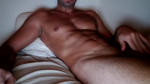 Snapshot of aston0 chatting on August 3, 2026, 1:26 am Aston online show from August 3, 2026, 1:26 am