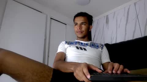 Aston  online show from September 26, 2025, 3:32 am