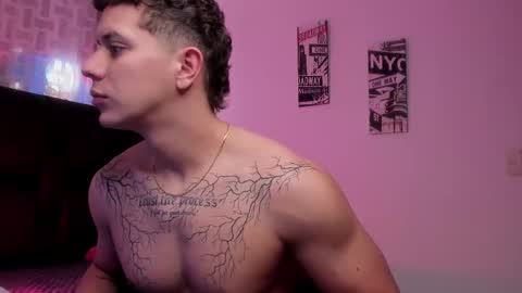 Snapshot of astonhills chatting on September 29, 2025, 7:51 pm astonhills online show from September 29, 2025, 7:51 pm