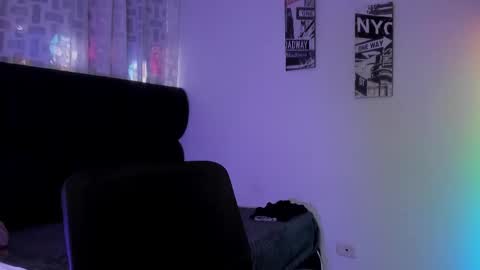 Snapshot of astonhills chatting on October 9, 2025, 6:06 pm astonhills online show from October 9, 2025, 6:06 pm