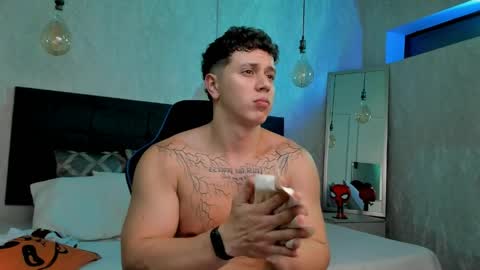 Snapshot of astonhills chatting on April 11, 2026, 9:02 am astonhills online show from April 11, 2026, 9:02 am