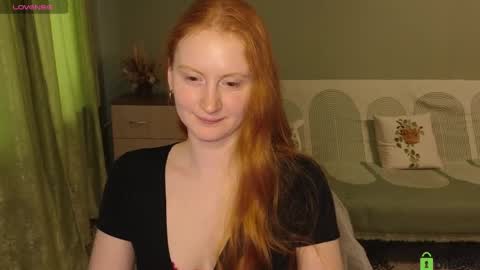 Snapshot of astoria_ross_ chatting on May 18, 2026, 3:07 pm Astoria online show from May 18, 2026, 3:07 pm