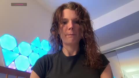 AstoriaLove online show from May 15, 2026, 2:07 am