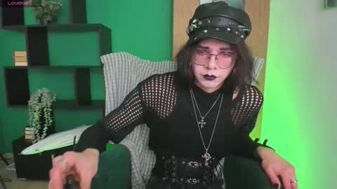 Snapshot of astortepes chatting on October 30, 2025, 10:49 am A S T O R online show from October 30, 2025, 10:49 am