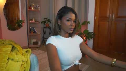 Astrea online show from January 18, 2026, 2:37 am